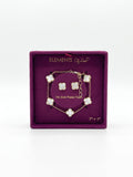 ELEMENTS – Set Pulsera y Aretes Trébol Nácar Dorado