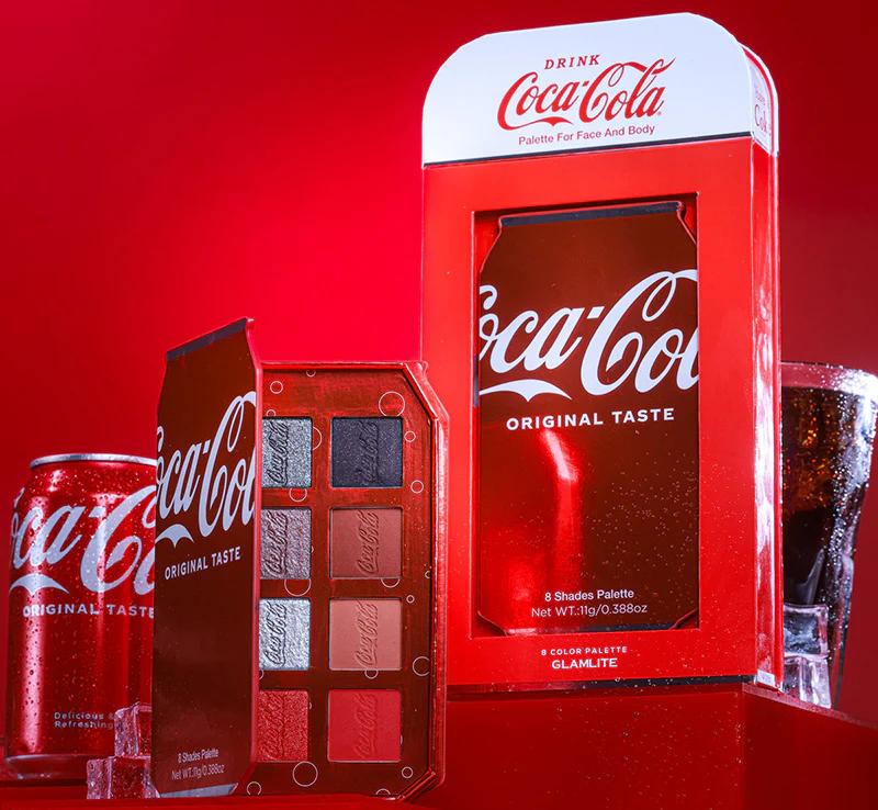 Paleta de sombras de Coca Cola